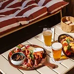 Ibis Styles Bordeaux 3* 브뤼헤