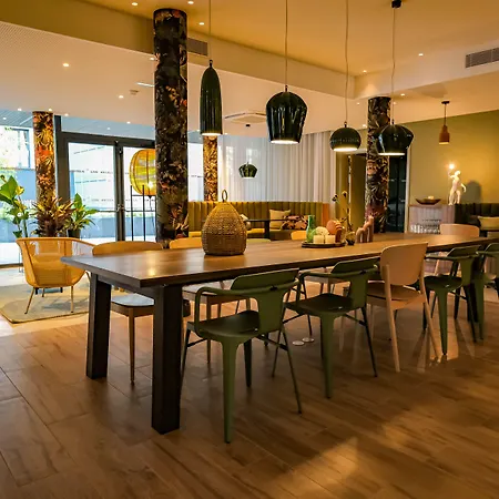 Ibis Styles Bordeaux 호텔