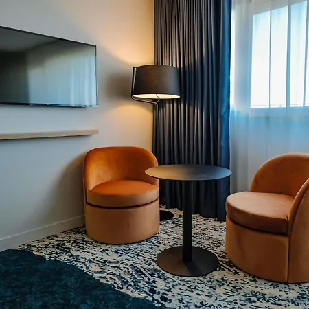 Hotel Ibis Styles Bordeaux 3*