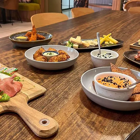 Ibis Styles Bordeaux Брюж