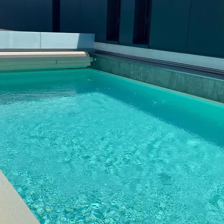 ホテル Ibis Styles Bordeaux ブルージュ