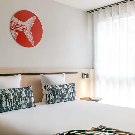 Hotel Ibis Styles Bordeaux 3*