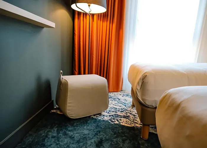 Ibis Styles Bordeaux 호텔 3*