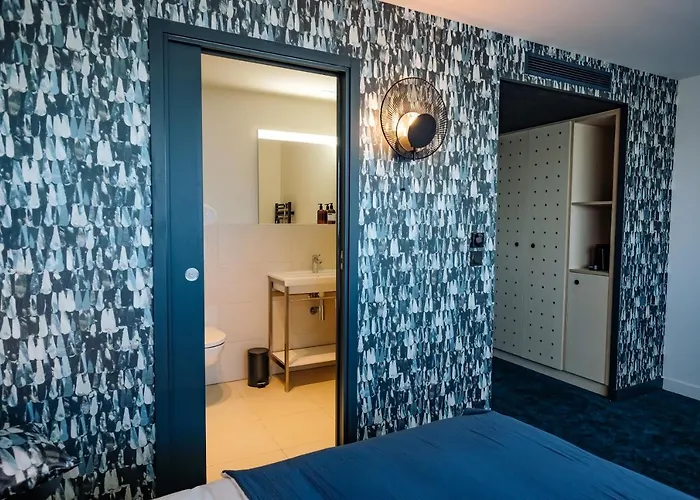 Hotel Ibis Styles Bordeaux 3*