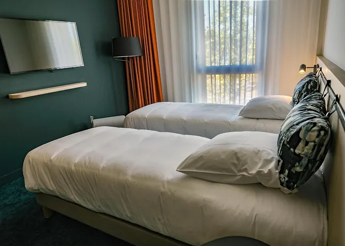 Hotel Ibis Styles Bordeaux 3*